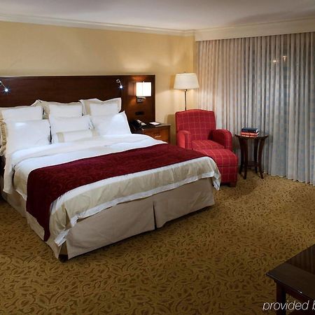 Holiday Inn Chesapeake Pokoj fotografie