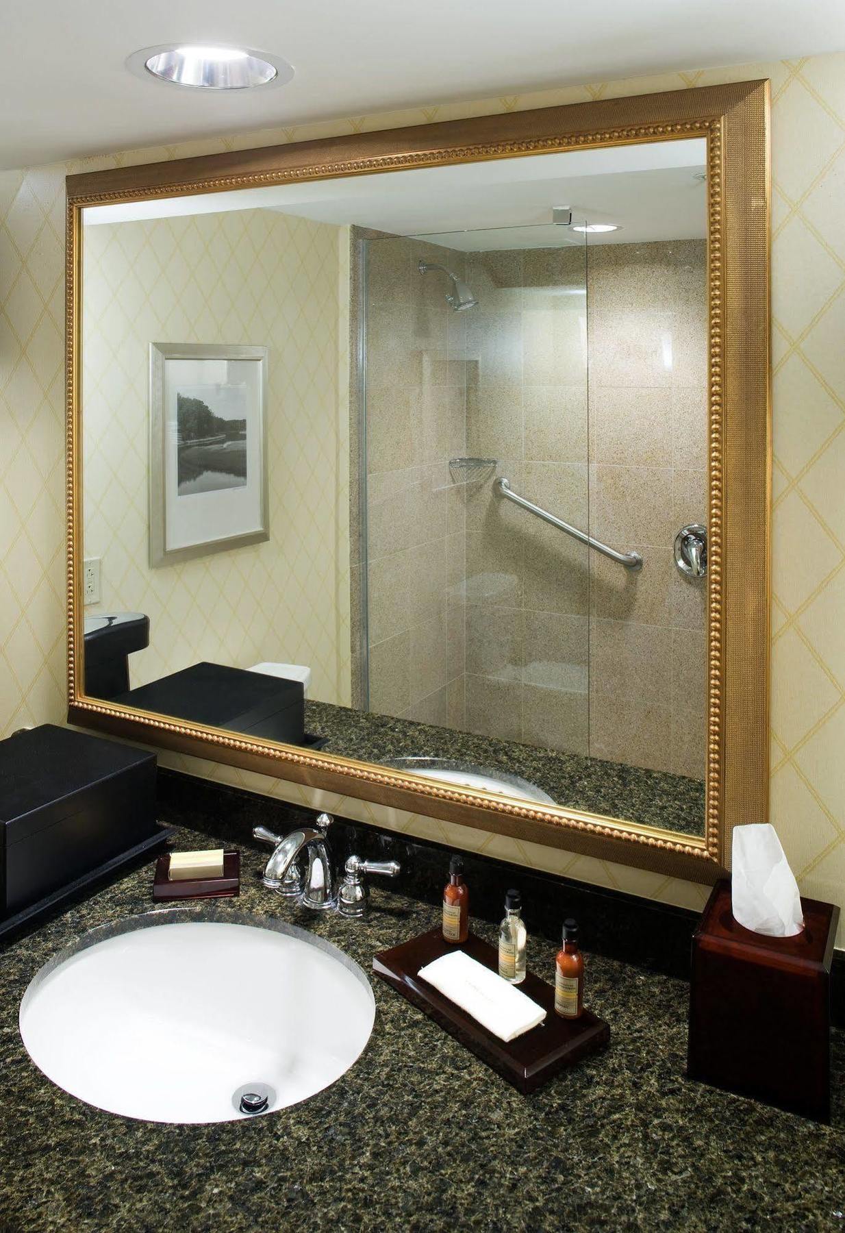 Holiday Inn Chesapeake Exteriér fotografie